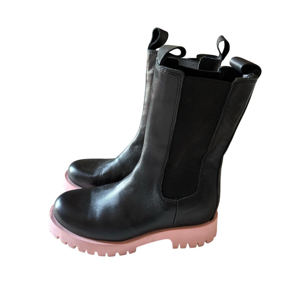 Steve Madden Boots Black & Pink Midrise Chelsea Leather Boots  size 7